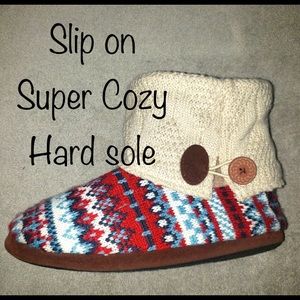 Serra hard soled slippers sz 9/10